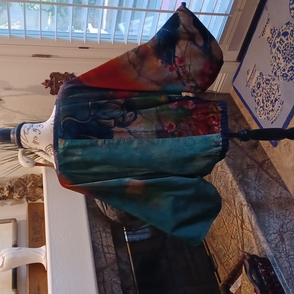 Woman's jacket - Picture 2 of 4